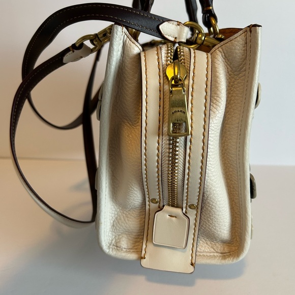 Coach (Re)Loved Rogue with Tea Roses - Picture 4 of 7